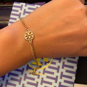 TORY BURCH GOLD dainty bracelet